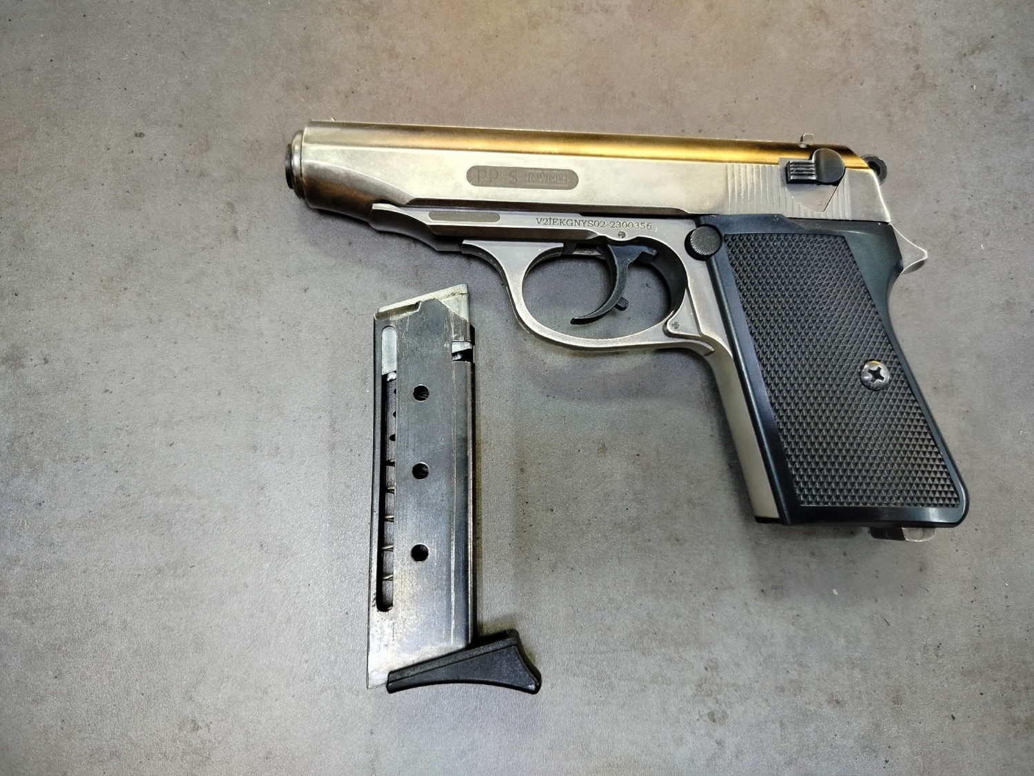 Сигнальный пистолет PP-S KURS (Walther PP)