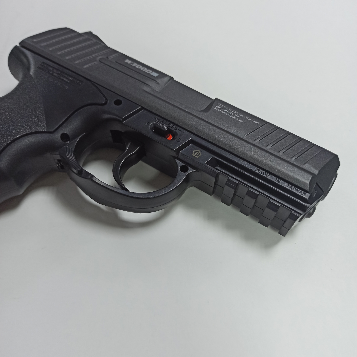 Пневматический пистолет Borner W3000 GNBB (8.3020)